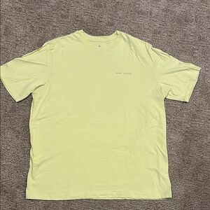 Tommy Bahama Men's Yellow Short Sleeve Tee XL